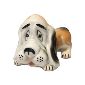 Vintage Ceramic Bassett Hound Dog Figurine Sad Sack Droopy Face Kitsch 4" x 3"